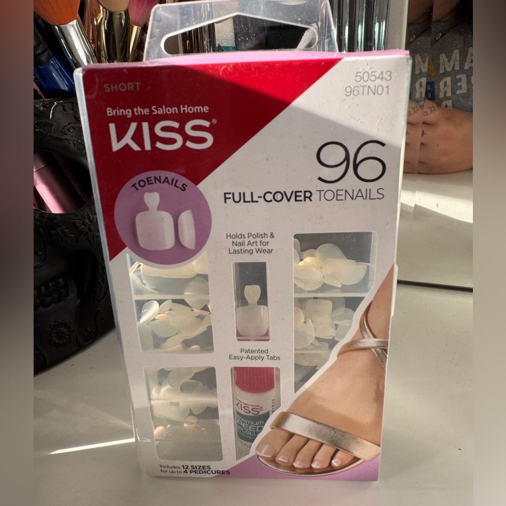 KISS 96 Full Cover Toenails Kit Home Manicure Set & Nail Glue (96 Toenails)